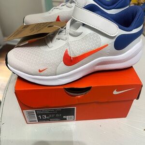 Nike Kids Revolution 7 - White and Team Orange